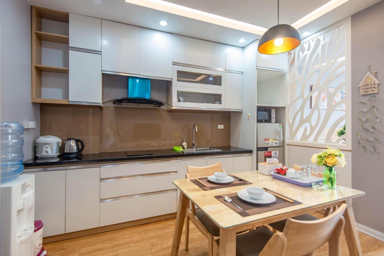 22Housing Hotel & Residence 81 Linh Lang 河内 外观 照片