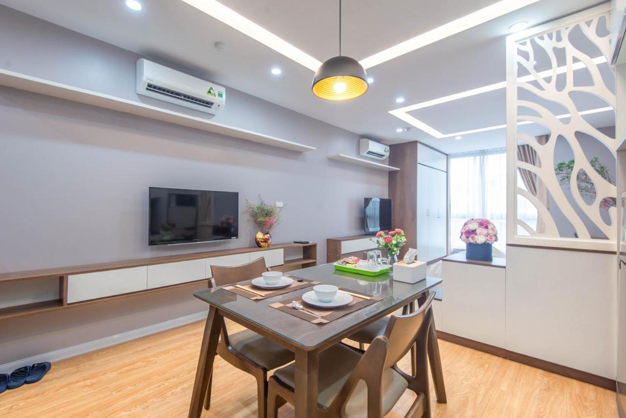 22Housing Hotel & Residence 81 Linh Lang 河内 外观 照片