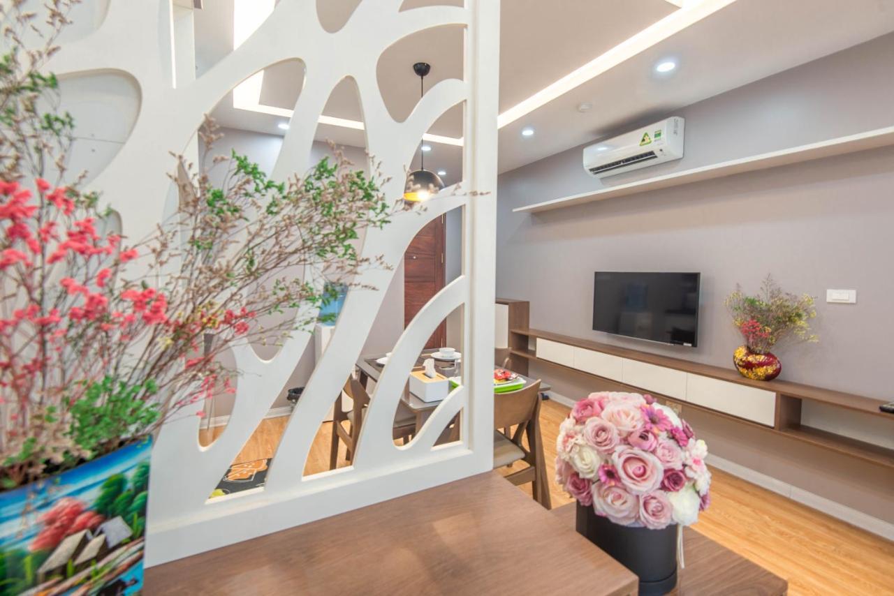 22Housing Hotel & Residence 81 Linh Lang 河内 外观 照片